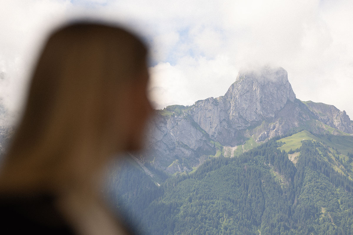 Optimiere dein LinkedIn-Profil: 4 + 4 Tipps